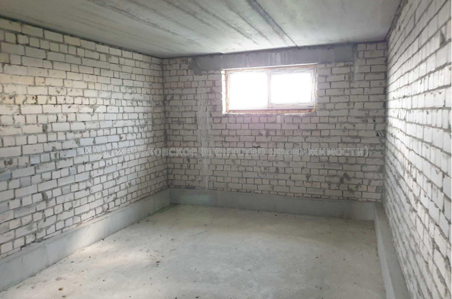 Продам квартиру, Профессорская ул. , 5 кім., 200 м², без внутренних работ 