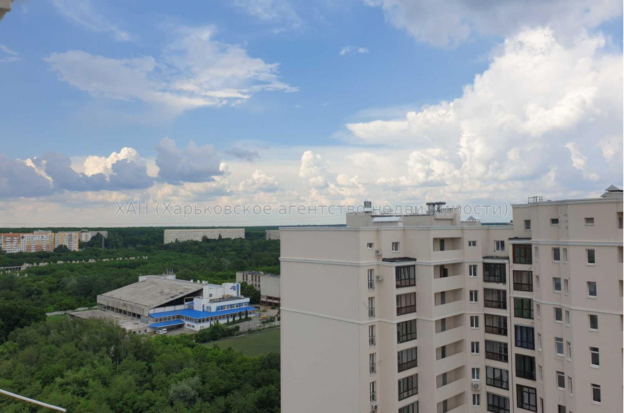 Продам квартиру, Профессорская ул. , 5 кім., 200 м², без внутренних работ 