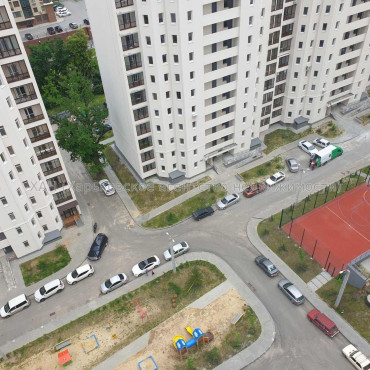 Продам квартиру, Профессорская ул. , 5 кім., 200 м², без внутренних работ 