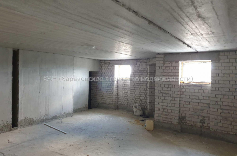 Продам квартиру, Профессорская ул. , 5 кім., 200 м², без внутренних работ 