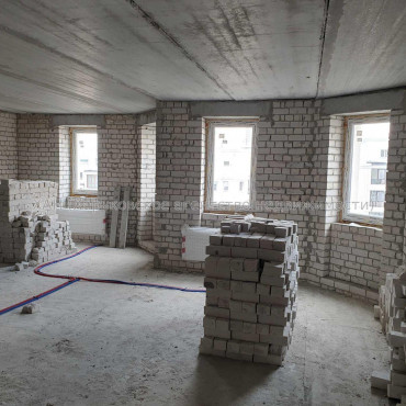 Продам квартиру, Профессорская ул. , 5 кім., 200 м², без внутренних работ 