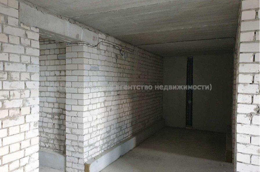 Продам квартиру, Профессорская ул. , 5 кім., 200 м², без внутренних работ 