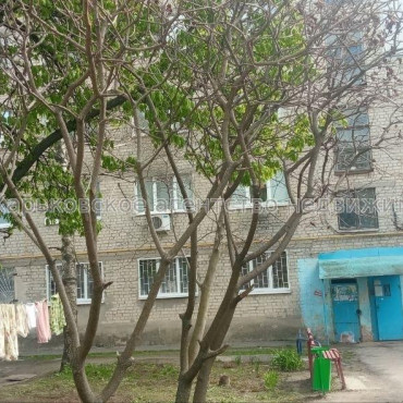 Продам квартиру, Аскольдовская ул. , 2  ком., 39 м², советский ремонт 