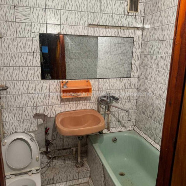 Продам квартиру, 1  ком., 32.70 м², косметический ремонт 