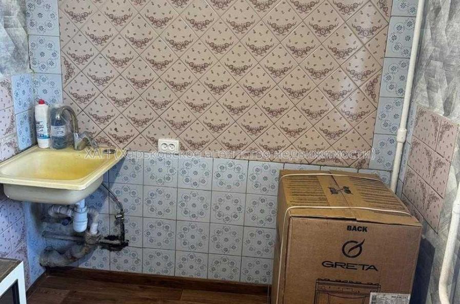 Продам квартиру, 1  ком., 32.70 м², косметический ремонт 