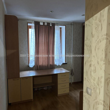 Продам квартиру, Клочковская ул. , 3 кім., 65 м², евроремонт 