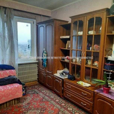 Продам квартиру, Аэрокосмический пр. , 174/8 , 3 кім., 68 м², косметический ремонт 
