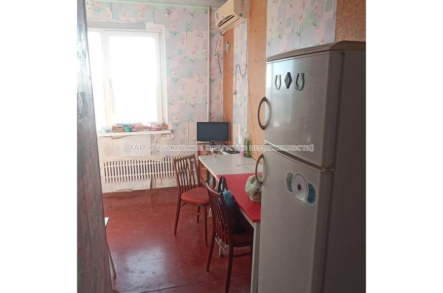 Продам квартиру, Ахсарова Энвера ул. , 2 кім., 54 м², советский ремонт 