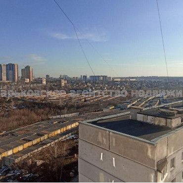 Продам квартиру, Ахсарова Энвера ул. , 2 кім., 54 м², советский ремонт 