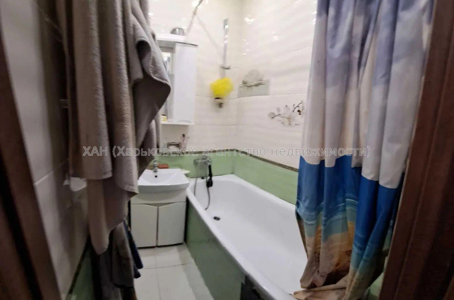 Сдам квартиру, Амосова ул. , 2  ком., 55 м², советский ремонт 