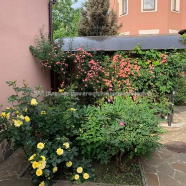 Продам дом, Ирининская ул. , 250 м², 5 сот., евроремонт 