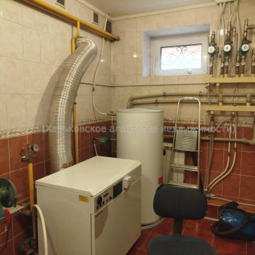 Продам дом, Ирининская ул. , 250 м², 5 сот., евроремонт 