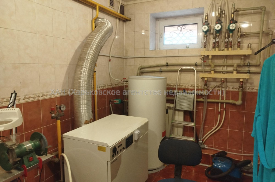 Продам дом, Ирининская ул. , 250 м², 5 сот., евроремонт 