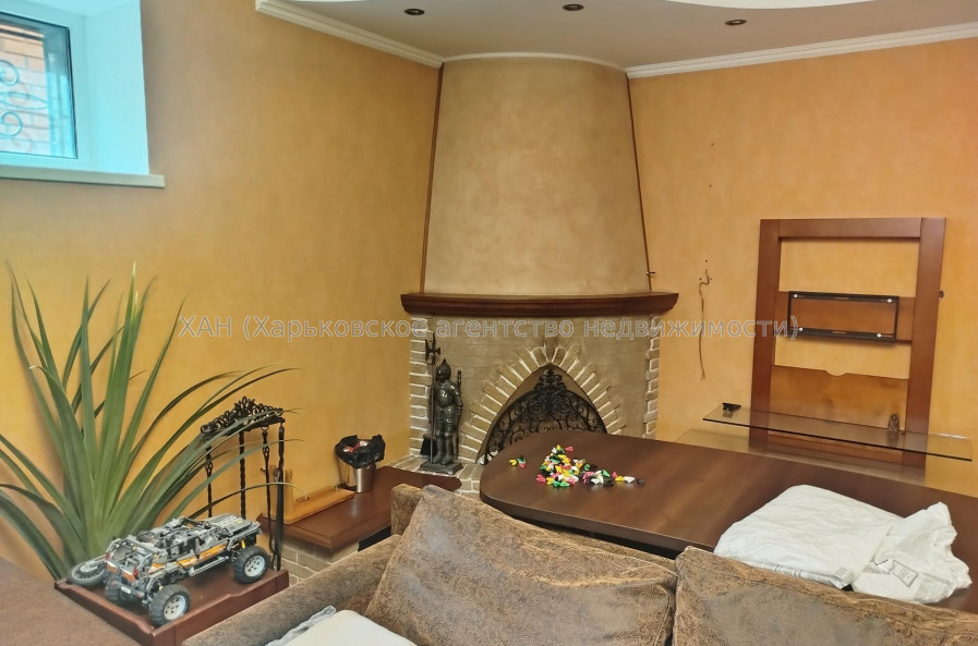 Продам дом, Ирининская ул. , 250 м², 5 сот., евроремонт 