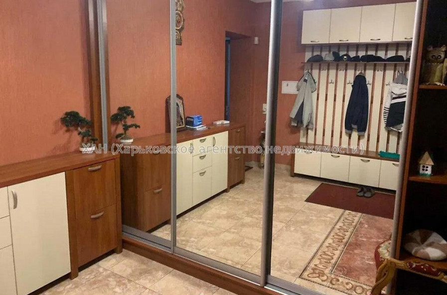 Продам дом, Ирининская ул. , 250 м², 5 сот., евроремонт 