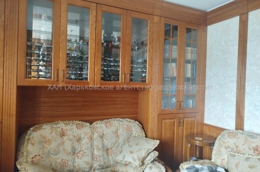 Продам дом, Ирининская ул. , 250 м², 5 сот., евроремонт 