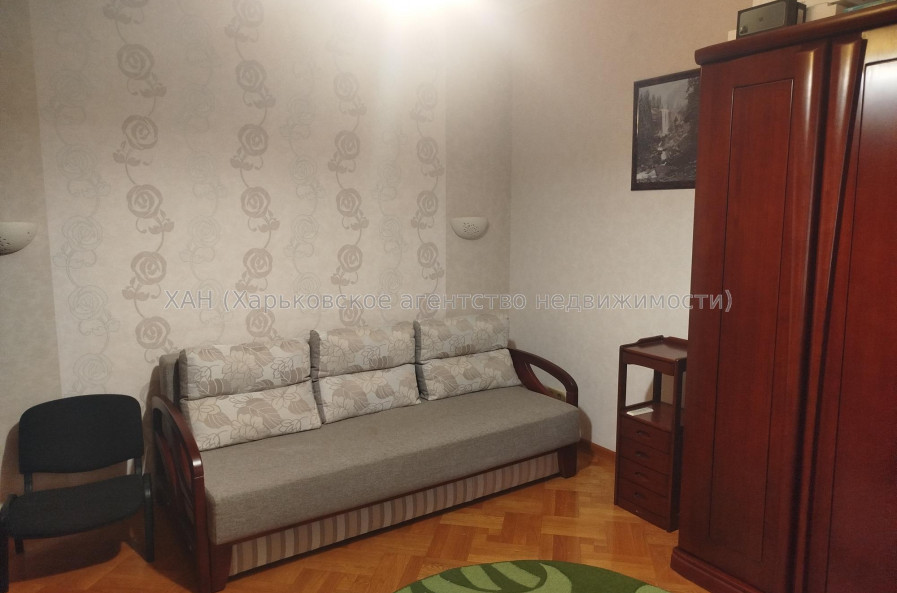 Продам дом, Ирининская ул. , 250 м², 5 сот., евроремонт 