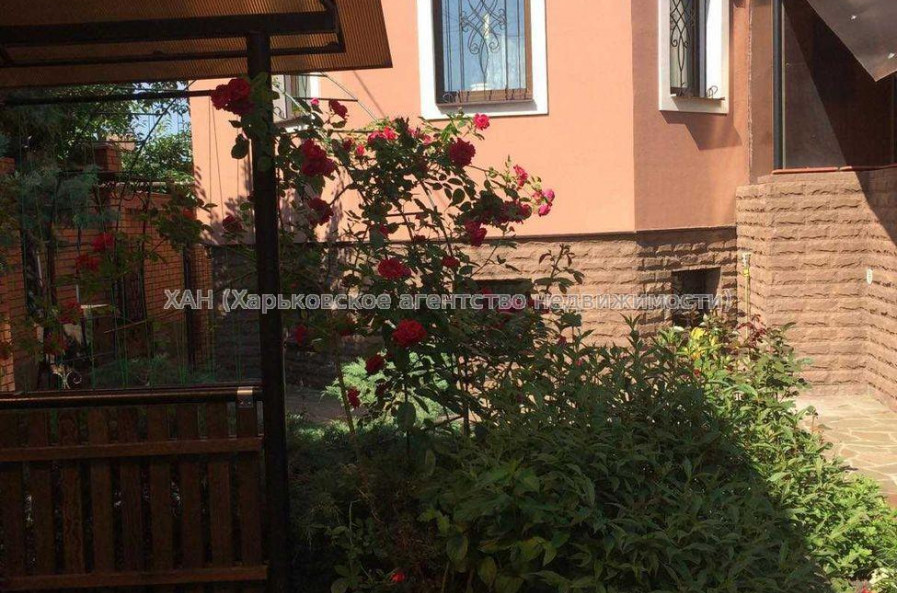 Продам дом, Ирининская ул. , 250 м², 5 сот., евроремонт 