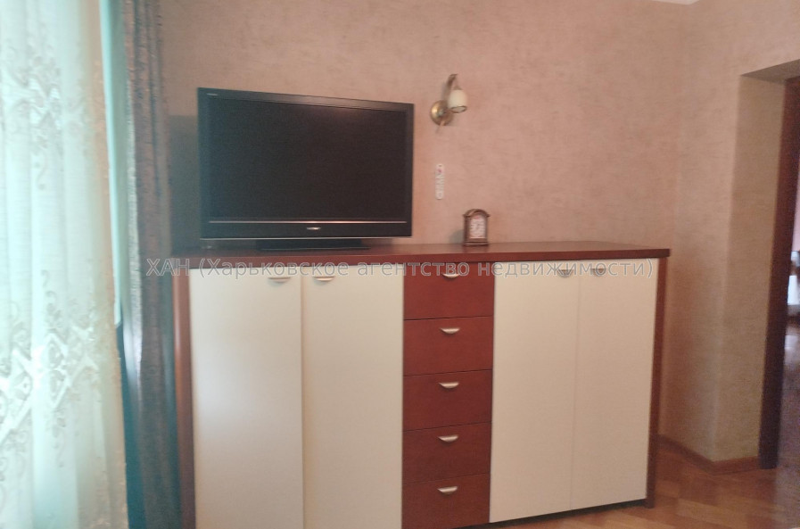 Продам дом, Ирининская ул. , 250 м², 5 сот., евроремонт 