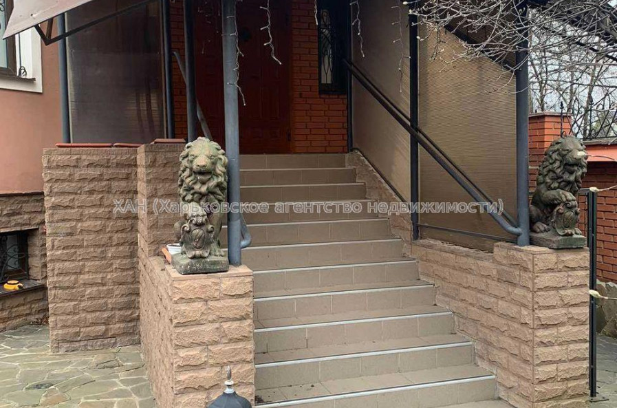 Продам дом, Ирининская ул. , 250 м², 5 сот., евроремонт 