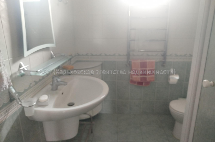 Продам дом, Ирининская ул. , 250 м², 5 сот., евроремонт 