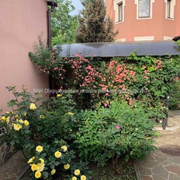 Продам дом, Ирининская ул. , 250 м², 5 сот., евроремонт 