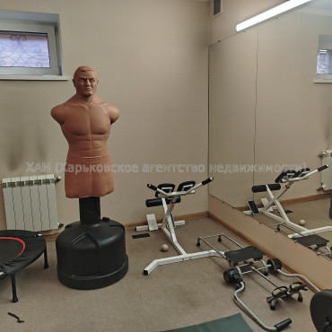 Продам дом, Ирининская ул. , 250 м², 5 сот., евроремонт 