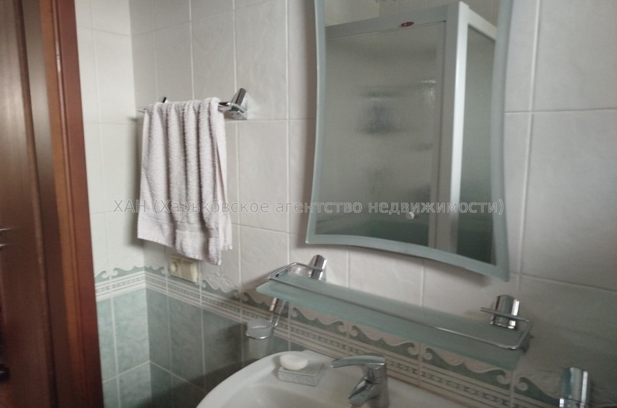 Продам дом, Ирининская ул. , 250 м², 5 сот., евроремонт 