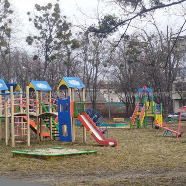 Продам квартиру, Богдана Хмельницкого бульв. , 2 кім., 44.90 м², капитальный ремонт 