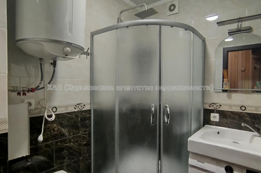 Продам квартиру, Богдана Хмельницкого бульв. , 2 кім., 44.90 м², капитальный ремонт 