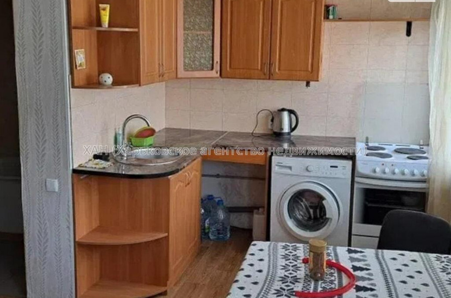 Продам квартиру, Любови Малой  просп. , 1  ком., 24 м², косметический ремонт 