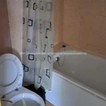Продам квартиру, Любови Малой  просп. , 1 кім., 24 м², капитальный ремонт 