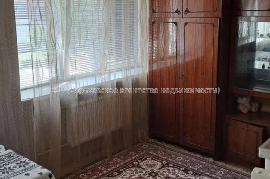 Продам квартиру, Любови Малой  просп. , 1 кім., 24 м², капитальный ремонт 