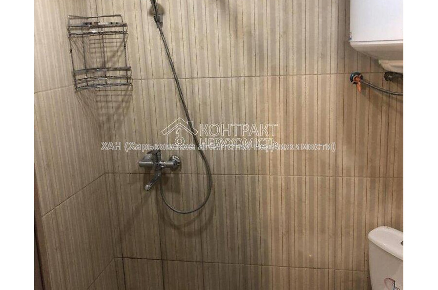 Продам квартиру, Льва Ландау просп. , 16 , 1  ком., 26 м², капитальный ремонт 