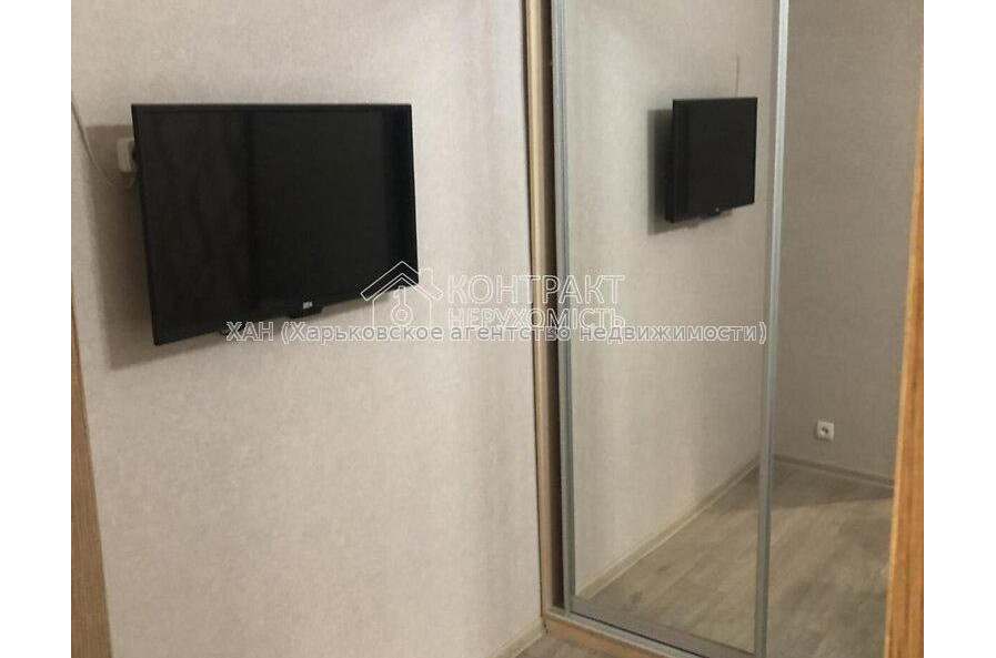 Продам квартиру, Льва Ландау просп. , 16 , 1  ком., 26 м², капитальный ремонт 