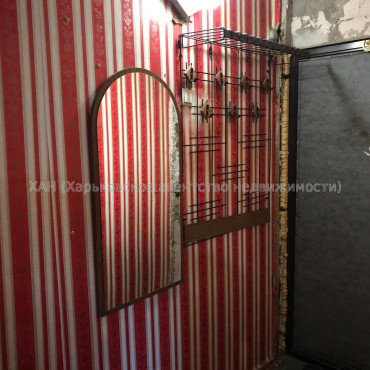 Продам квартиру, 187 , 1 кім., 31 м², советский ремонт 