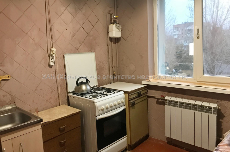 Продам квартиру, 187 , 1 кім., 31 м², советский ремонт 