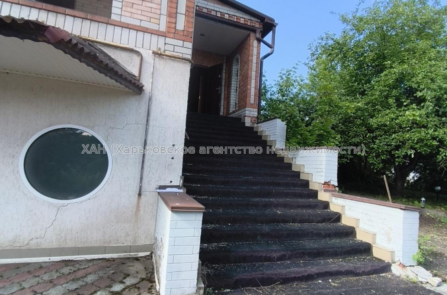 Продам дом, Заречный пер. , 241 м², 25 сот., капитальный ремонт 