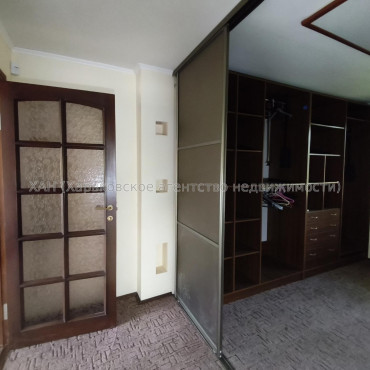 Продам дом, Заречный пер. , 241 м², 25 сот., капитальный ремонт 