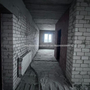 Продам квартиру, Полтавский Шлях ул. , 2  ком., 80 м², без внутренних работ 