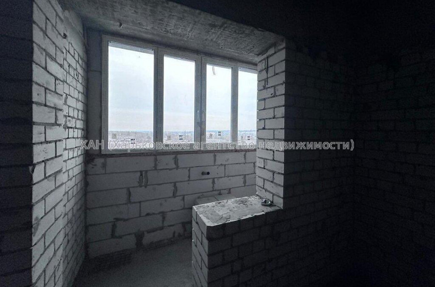 Продам квартиру, Полтавский Шлях ул. , 2  ком., 80 м², без внутренних работ 