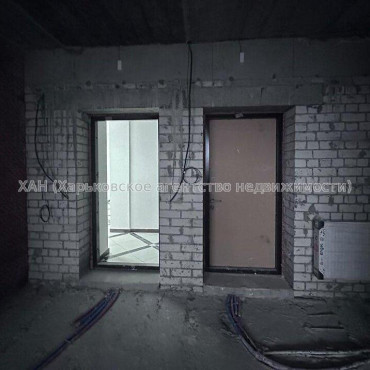 Продам квартиру, Полтавский Шлях ул. , 2  ком., 80 м², без внутренних работ 