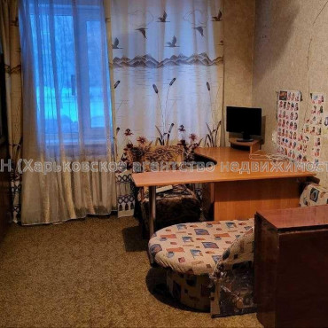 Продам квартиру, Жасминовый б-р , 6 , 1  ком., 30 м², советский ремонт 