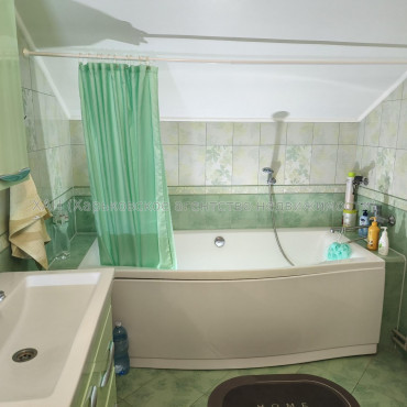 Продам дом, Нижняя ул. , 171.40 м², 12.68 сот., капитальный ремонт 