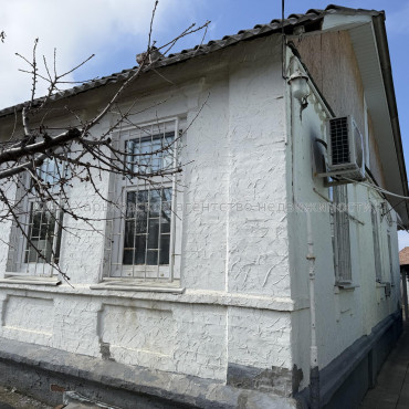 Продам дом, Нахичеванский пер. , 9 , 100 м², 5 сот., косметический ремонт 