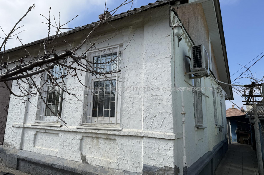 Продам дом, Нахичеванский пер. , 9 , 100 м², 5 сот., косметический ремонт 