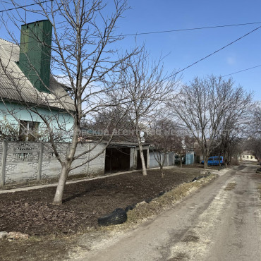 Продам дом, Нахичеванский пер. , 9 , 100 м², 5 сот., косметический ремонт 