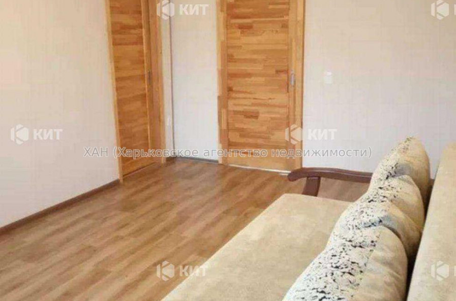 Продам квартиру, Зерновая ул. , 53Г , 2 кім., 45 м², капитальный ремонт 