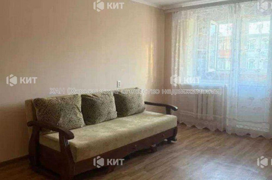 Продам квартиру, Зерновая ул. , 53Г , 2 кім., 45 м², капитальный ремонт 