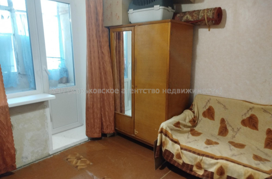 Продам квартиру, Академика Павлова ул. , 4 кім., 71 м², без ремонта 